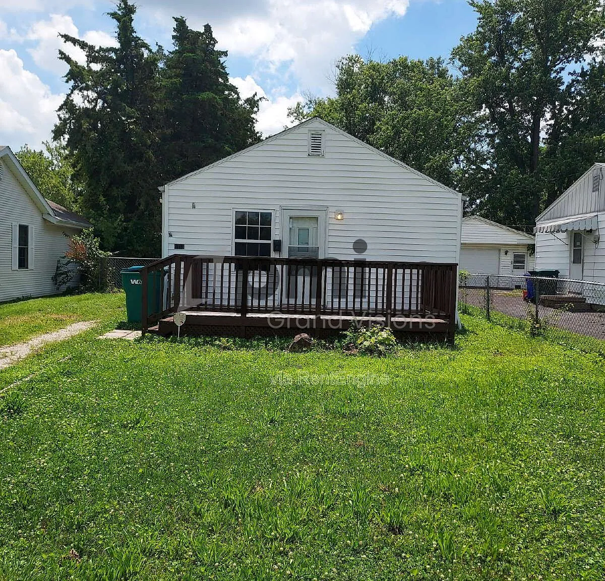 1 bed, 1.0 bath, 480 sqft, $720 — Photo 1