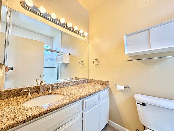 4th image of 6204 Fulton Ave