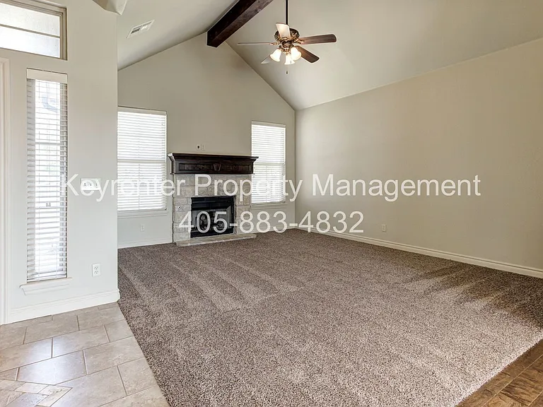 9016 NW 75th St — Photo 7