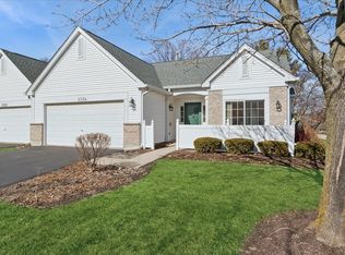 2334 Meadowcroft Ln, Grayslake, IL