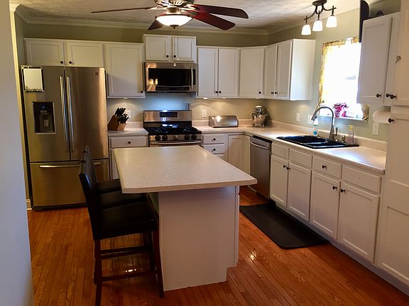 Eat in Kitchen
