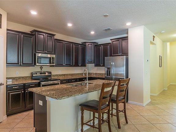 5th image of 11012 Whittney Chase Dr