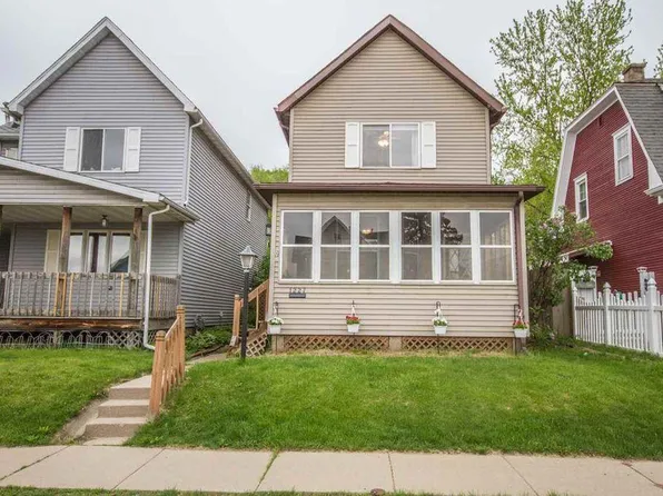 1227 Lincoln Ave, Dubuque, IA 52001