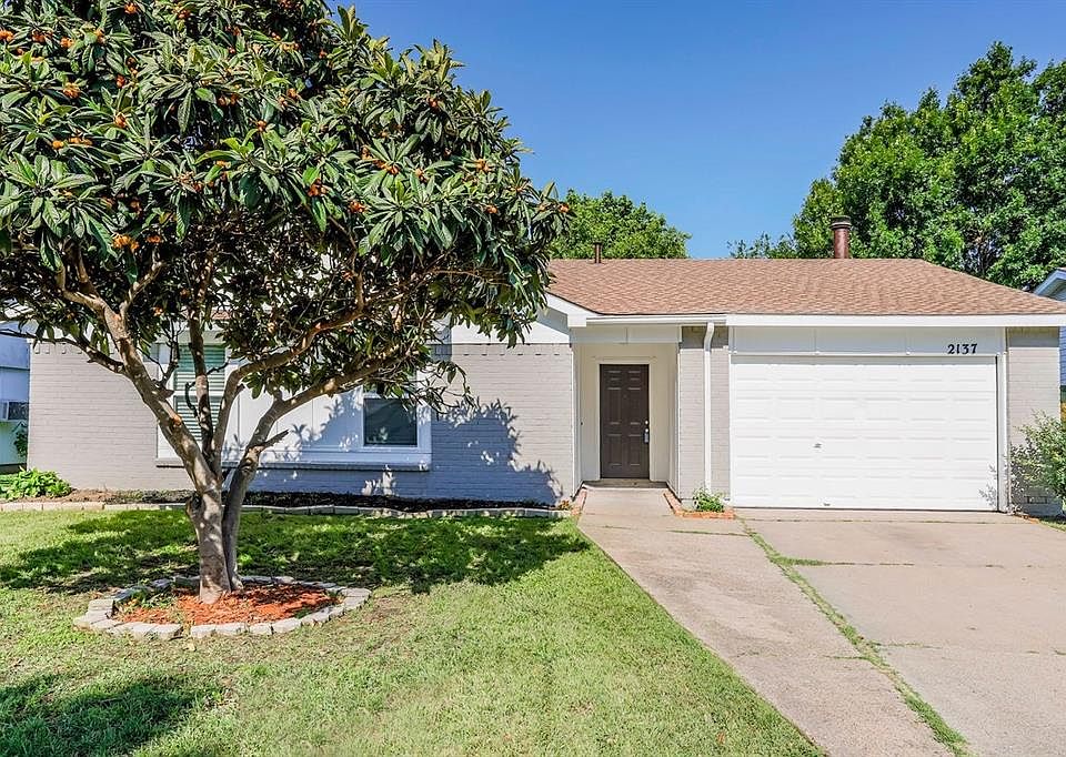 1st image of 2137 Quail Hollow Dr