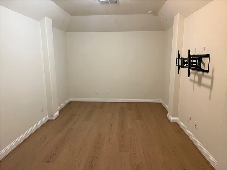6802 Tiger Trl — Photo 15