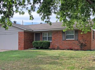 701 Jamaica Dr, Sand Springs, OK 74063