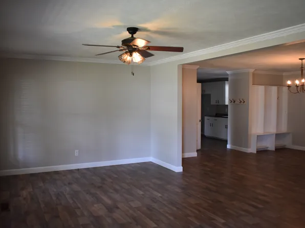 403 Mintwood Way, Glencoe, AL 35905