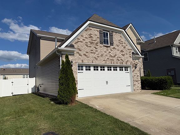 3rd image of 409 Wind Dance Dr