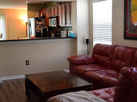3rd image of 2549 Harn Blvd Unit 6
