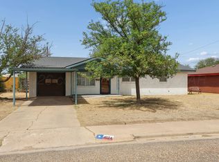 1024 NW 9th St, Tulia, TX 79088