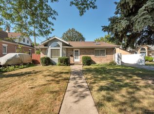 152 N May St, Addison, IL 60101