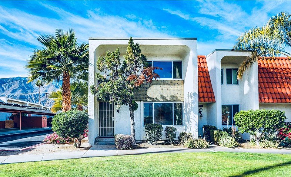 2nd image of 2120 N Indian Canyon Dr Unit D