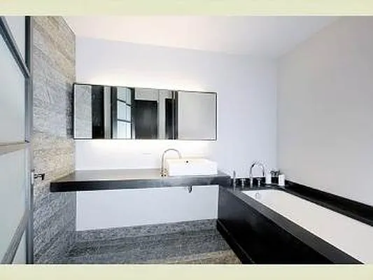 Sold by Citi Habitats | media 20