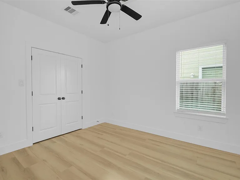 8410 Sunnyhill St — Photo 12