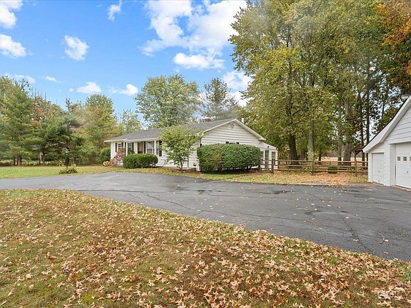 3rd image of 2337 Laurel Nicholsville Rd