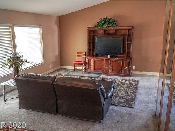 4th image of 121 Homedale Way