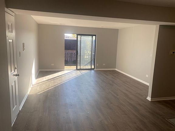 2nd image of 14525 S Manistee Ave APT 3D