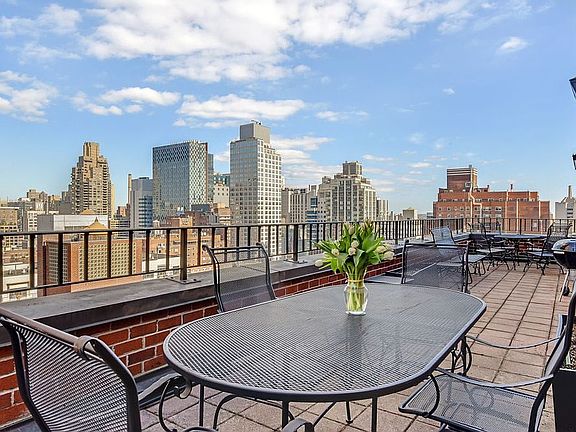 5th image of 301 E 64th St Unit Phb