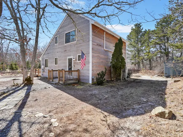 2 Boylston Dr, Edgartown, MA 02539