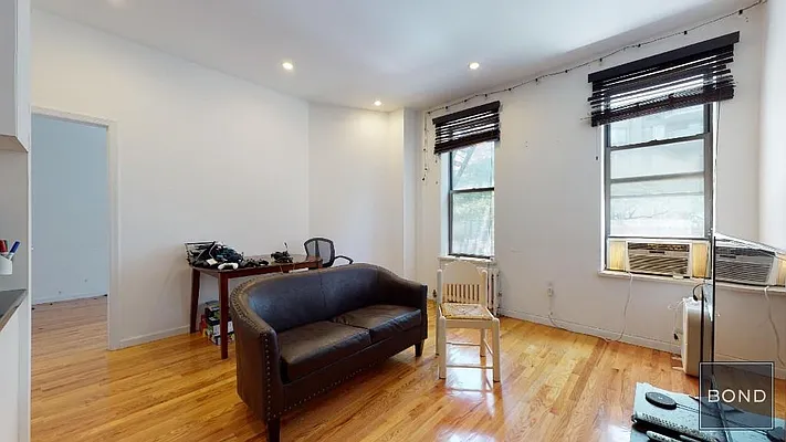 Rented by Bond New York | media 14