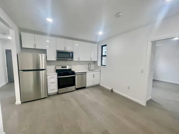 35 Rock Street image 14 of 30