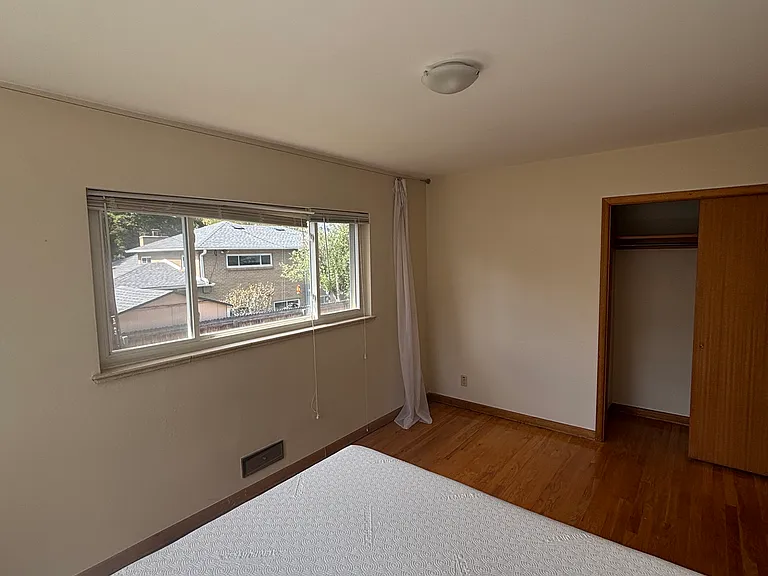 Upstairs Queen Furnished Bedroom