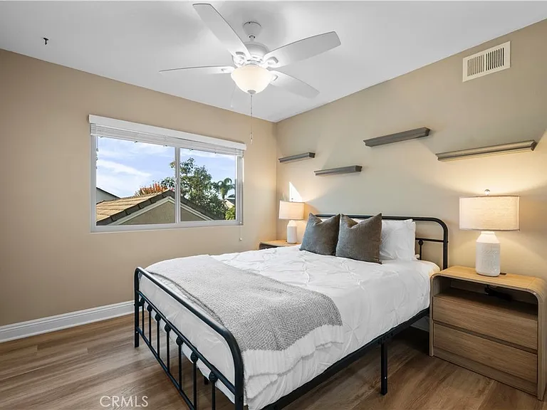 478 E Yale Loop — Photo 19