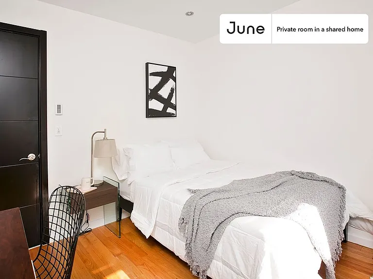 350 Manhattan Ave #C — Photo 1