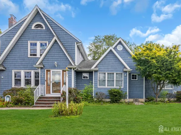 180 Minna Ave, Avenel, NJ 07001