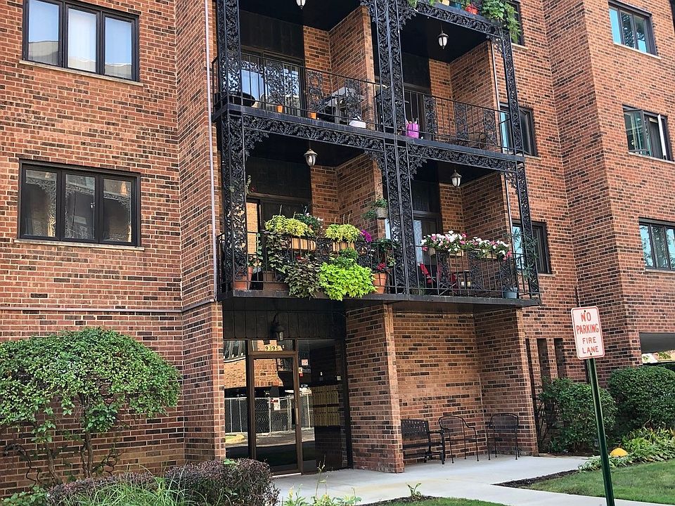 1st image of 9395 Landings Ln #504-DES