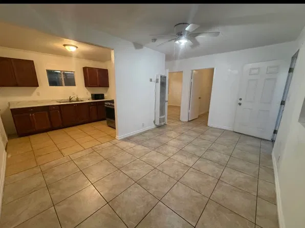 11985 Chamberlaine Way #B, Adelanto, CA 92301