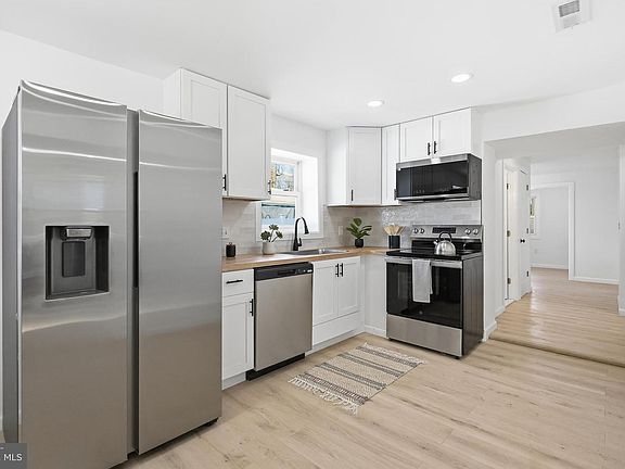 2nd image of 2323 Mole Rd