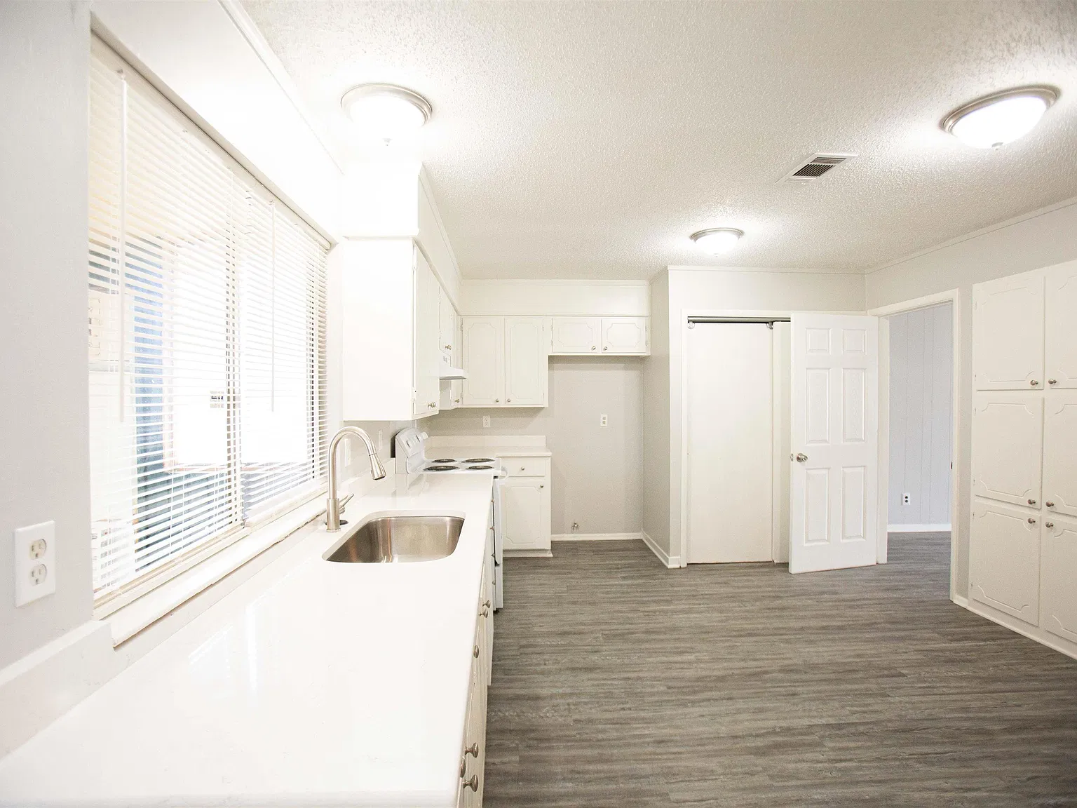 4 bed, 2.0 bath, 1578 sqft, $1,375 — Photo 4