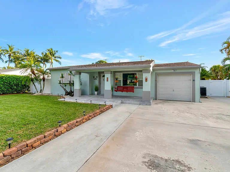 310 Gulfstream Dr — Photo 56