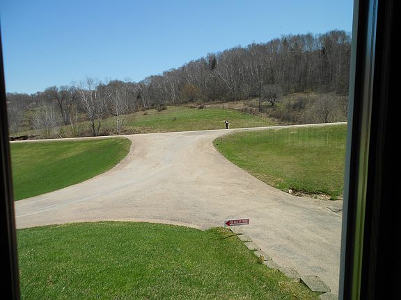 view to road from lvg room