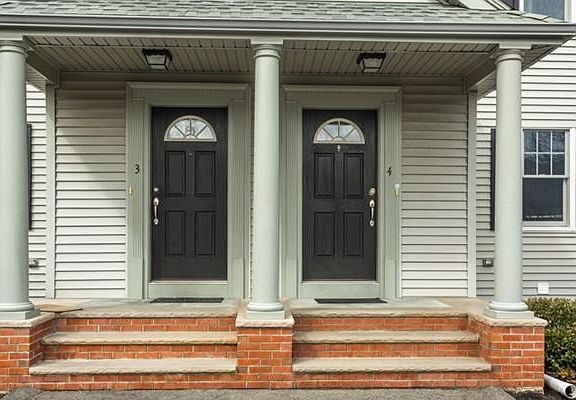2nd image of 200 Justin Dr Unit 4