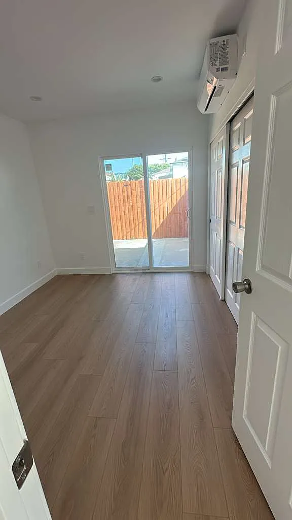1 bed, 500 sqft, $2,450 — Photo 4