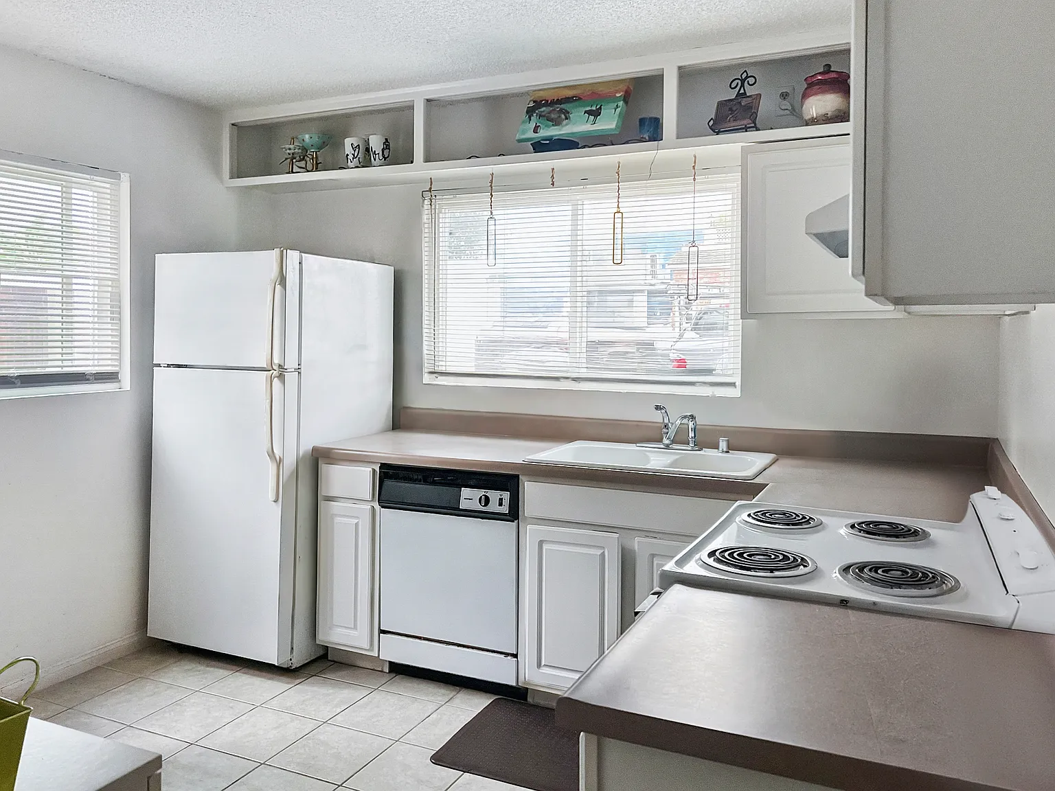 2 bed, 650 sqft, $2,800 — Photo 3