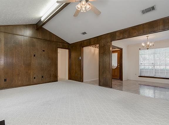 5th image of 3636 Marlborough Dr
