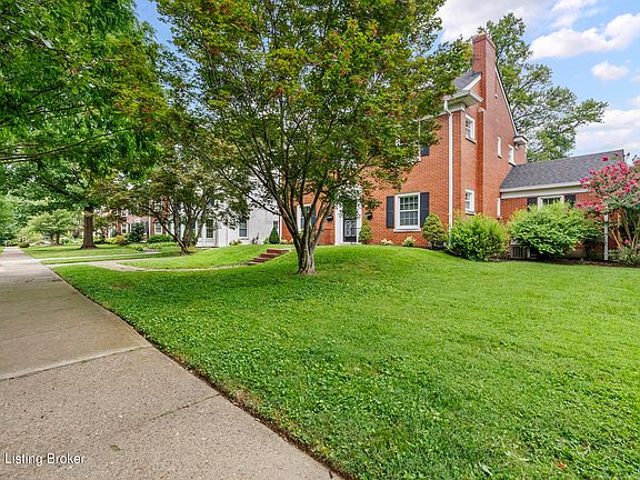 4th image of 2323 Broadmeade Rd