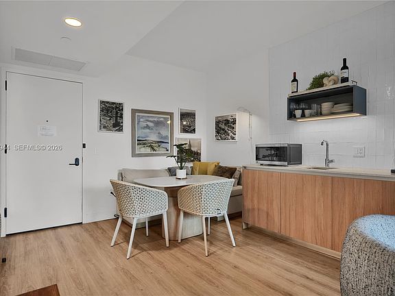 2nd image of 159 NE 6th St #1809