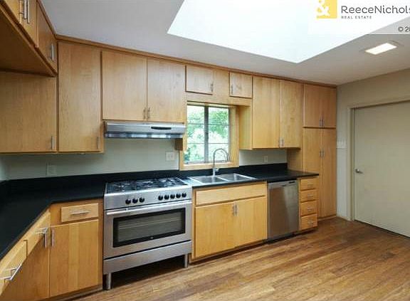 4th image of 3111 W 67th Ter