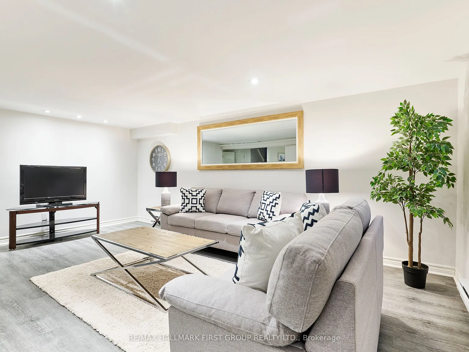 2 bed, $2,195 — Photo 3