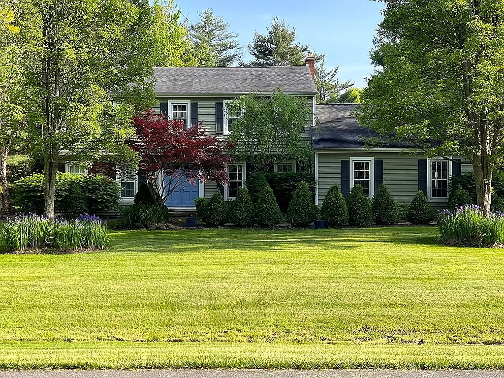 1480 Groton Dr photo 1