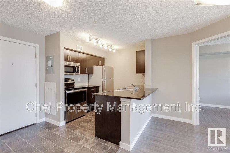 Edmonton Apartment for rent - 2 Bedrooms — photo 8