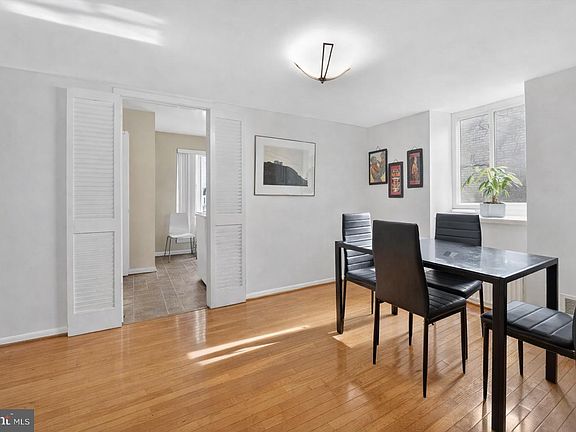 3rd image of 9214 Three Oaks Dr