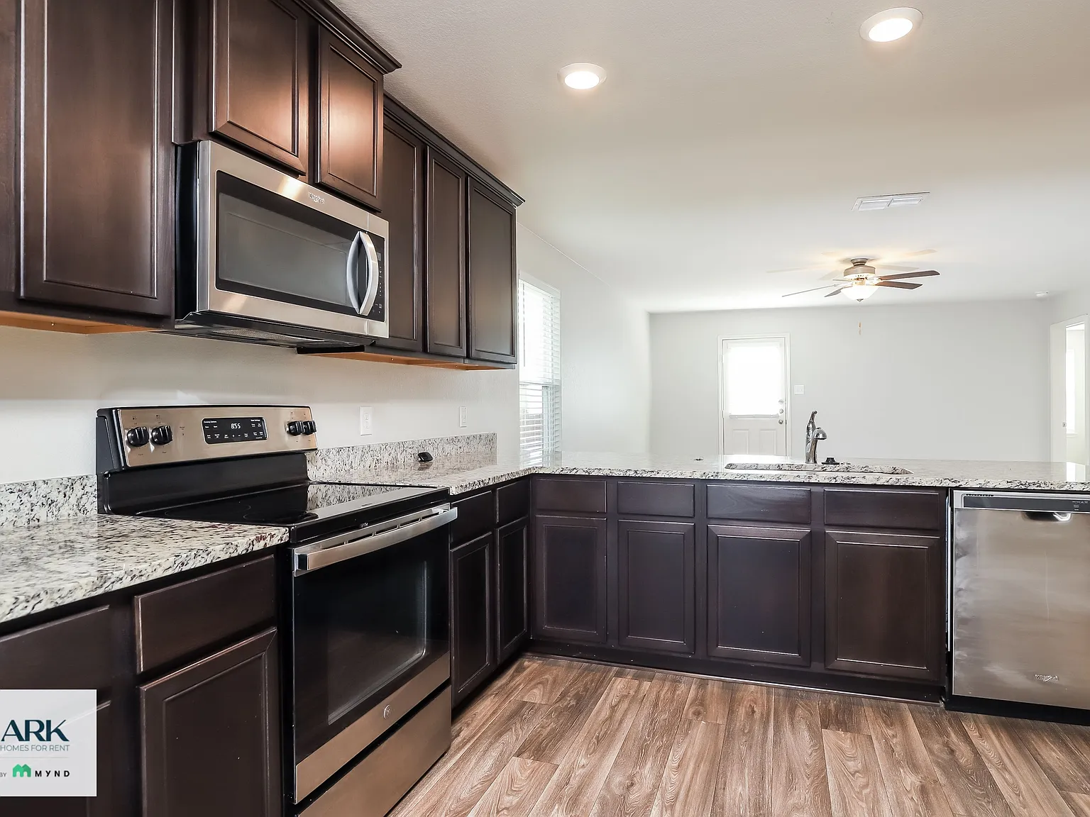 3 bed, 2.0 bath, 1525 sqft, $1,610 — Photo 4