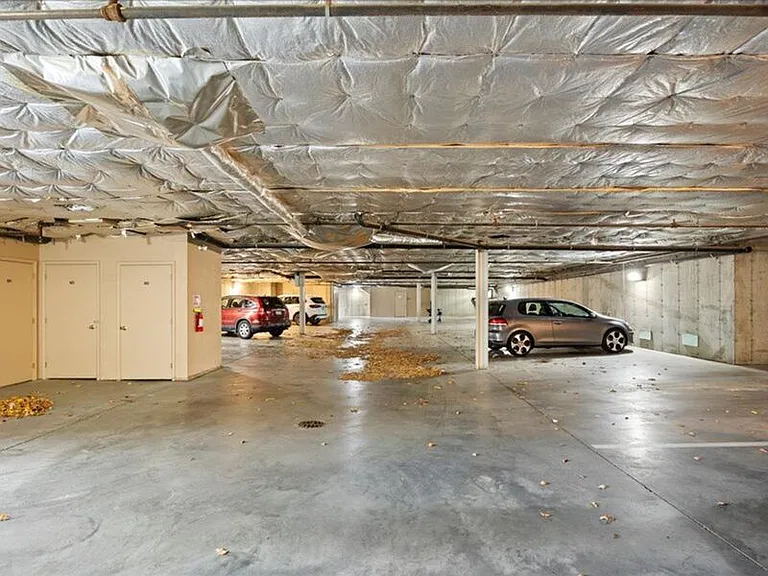 300 Col Point Dr #C-201 — Photo 24