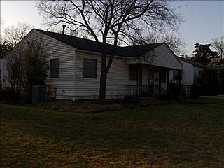 1st image of 633 Ouida Dr
