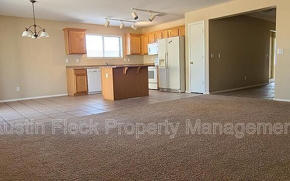 3rd image of 2124 W Agrarian Hills Dr